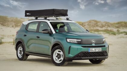 El Opel Frontera se abre al mundo camper con esta tienda de campaña de techo
