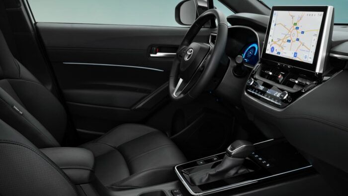 Toyota Corolla Cross HEV 2026 Interior 3 700x394
