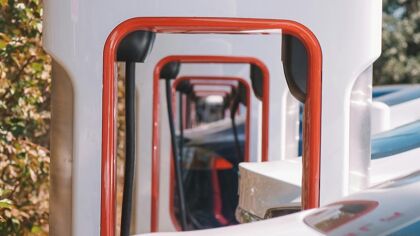 ¿Cuál es la diferencia entre la autonomía homologada de un eléctrico y la real?