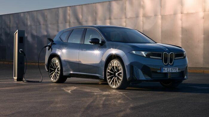 BMW IX3 50 XDrive 2026 22 700x394