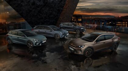 Cupra completa el equipamiento de sus modelos con el paquete Black Edition
