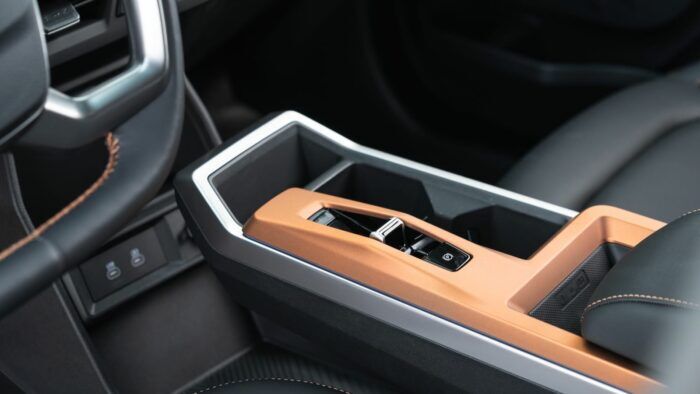 KGM Torres EVX Prueba Interior 2 700x394