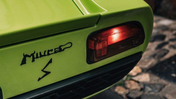 Verde Scandal Lamborghini 10 700x394