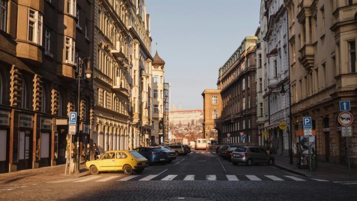 Coche Ciudad 3 700x394