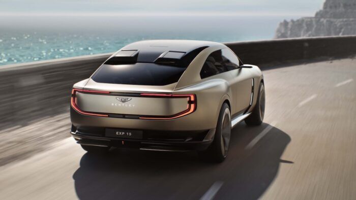 Bentley EXP 15 Concept 34 700x394