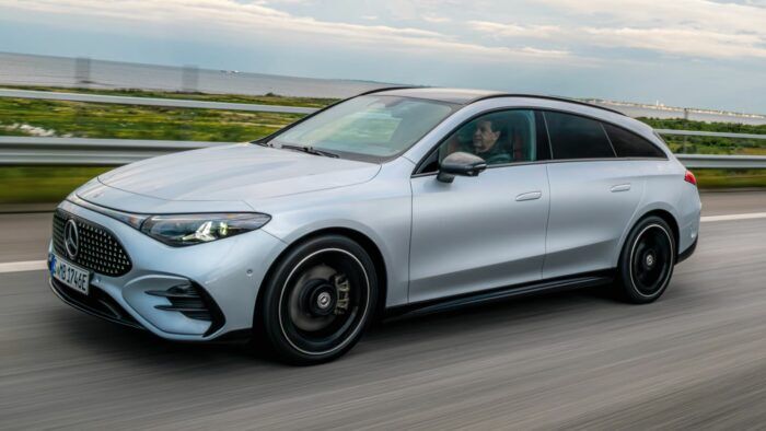 Mercedes CLA 350 4MATIC Shooting Brake EQ Technology AMG Line 2026 6 700x394