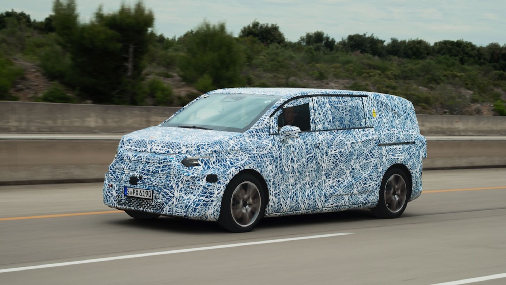 Mercedes VLE y VLS: hay futuro para la Clase V en clave eléctrica y con más lujo