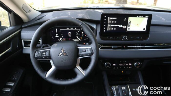 Mitsubishi Outlander PHEV 2025 Prueba Interior 24 700x393