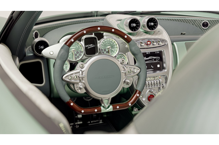 Pagani-Huayra-Codalunga-Speedster-7.jpeg