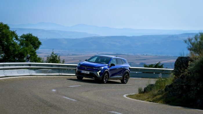 Renault Symbioz HEV 160 21 700x394
