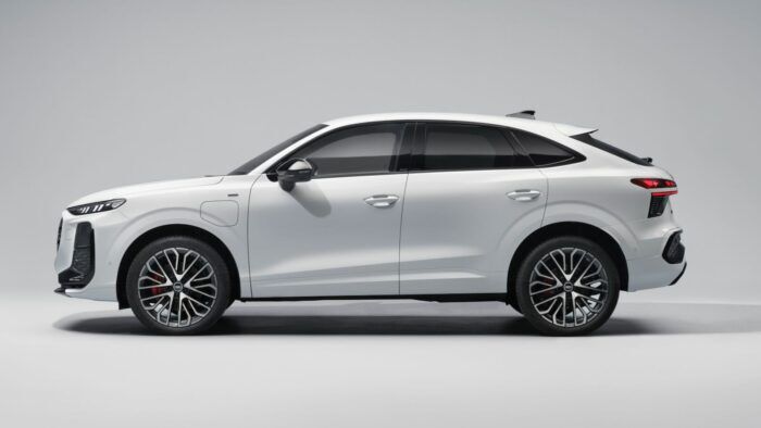 Audi Q3 Sportback E Hybrid Quattro S Line 2025 14 700x394