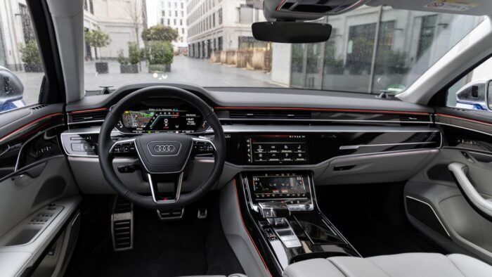 Audi S8 Interior 3 700x394