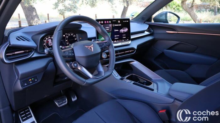 Cupra Terramar 15 ETSI Prueba Interior 14 700x393