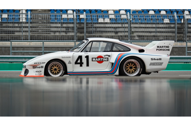 Martini-Racing-17.jpeg