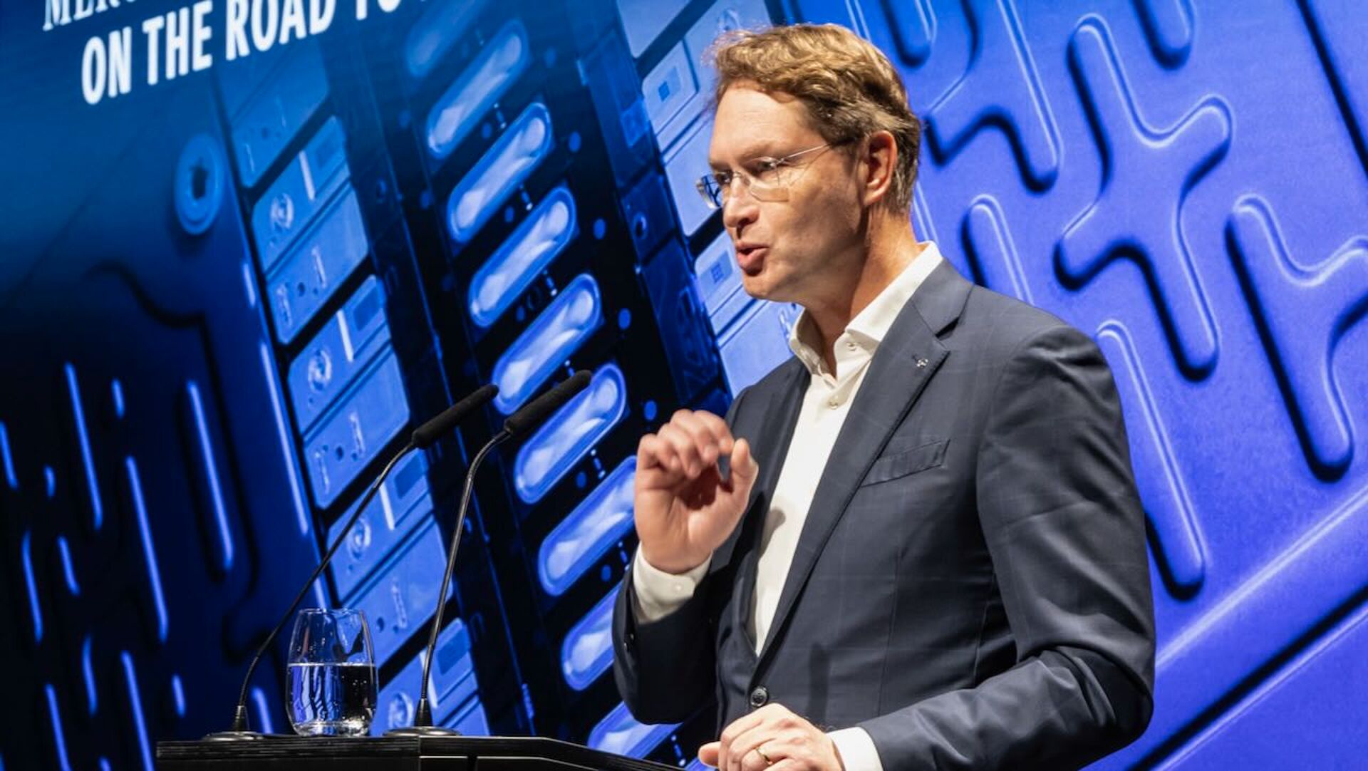El CEO de Mercedes teme el colapso del mercado automovilístico europeo
