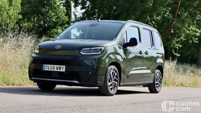 Toyota ProAce City Verso 2025 Prueba 13 700x394