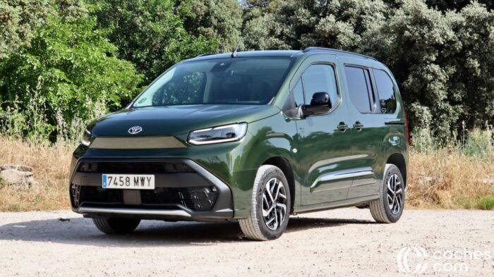 Toyota ProAce City Verso 2025 Prueba 2 700x393