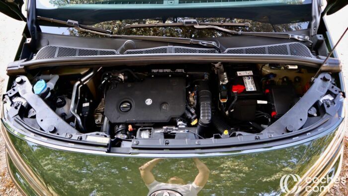 Toyota ProAce City Verso 2025 Prueba Motor 1 700x394