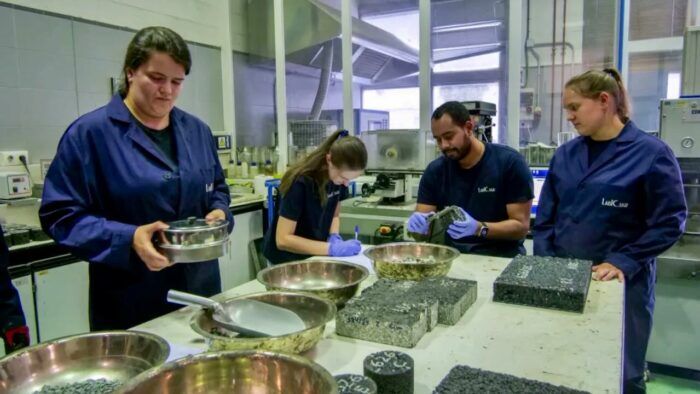 Asfalto Colillas 1 700x394