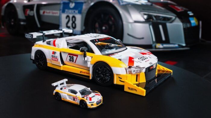 Audi RS2 Avant Mattel Brick Shop Hot Wheels 3 700x394