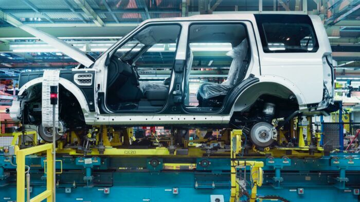 Jaguar Land Rover Fabrica 2 700x394