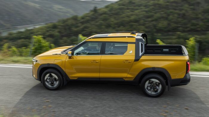 KGM Musso EV Prueba Contacto 1 700x394