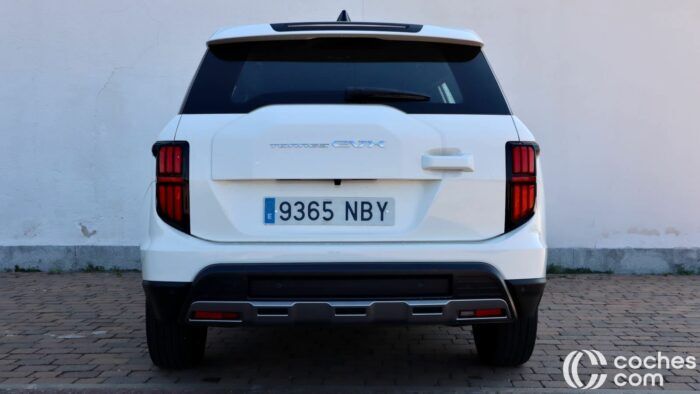 KGM Torres EVX Prueba 1 700x394