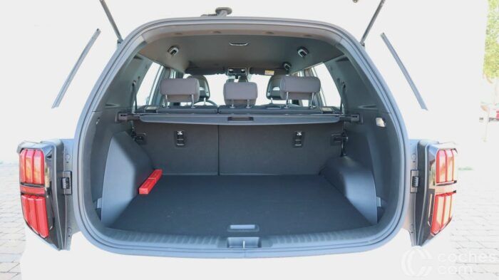 KGM Torres EVX Prueba Maletero 1 700x393