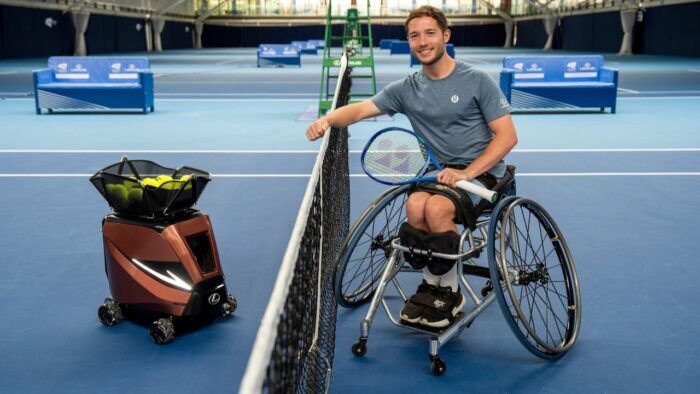 Lexus Signature Shot 5 700x394