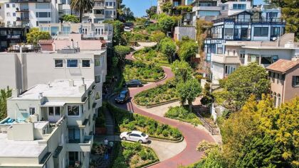 Lombard Street: la calle más sinuosa y atractiva de San Francisco que nació por seguridad