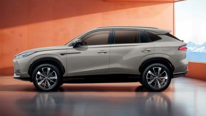 MG HS Hybrid 2026 1 700x394