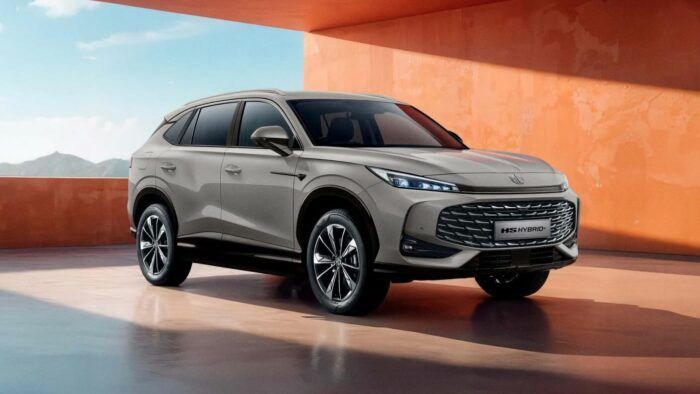 MG HS Hybrid 2026 3 700x394