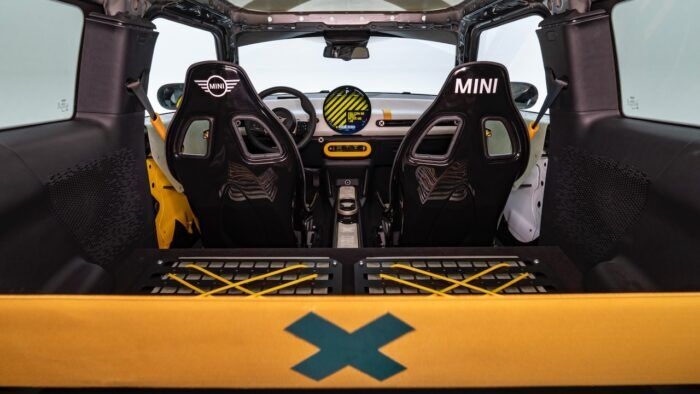 MINI JCW X Deux Ex Machina 16 700x394