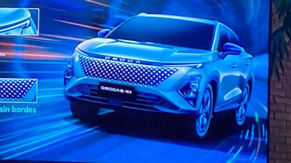 El Omoda 5 SHS-H quiere conquistar el mercado de SUV híbridos