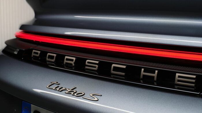 Porsche 911 Turbo S 2025 Detalle 5 700x394