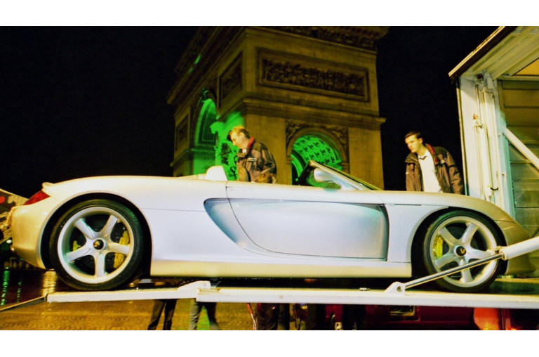 Porsche-Carrera-GT-19.jpeg