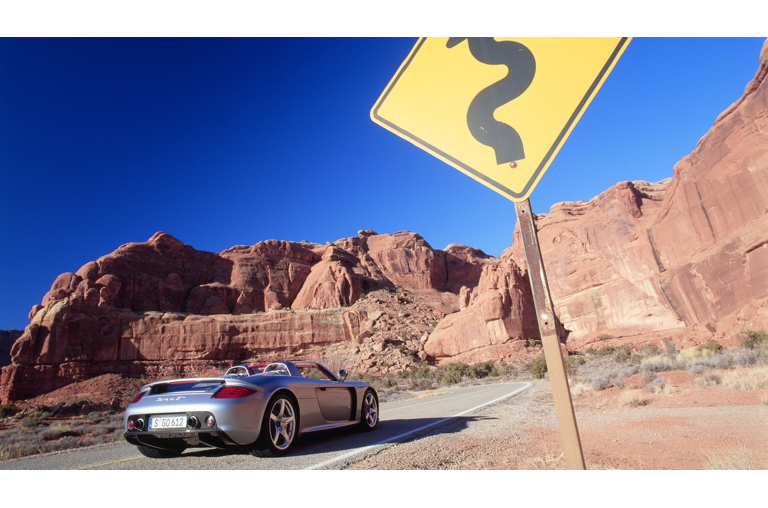 Porsche-Carrera-GT-22.jpeg
