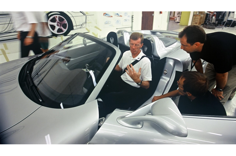 Porsche-Carrera-GT-25.jpeg