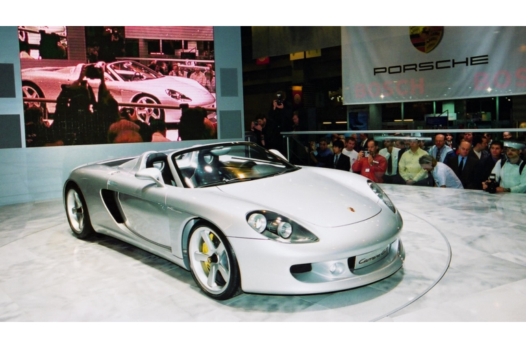 Porsche-Carrera-GT-30.jpeg