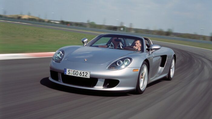 Porsche Carrera GT 35 700x394