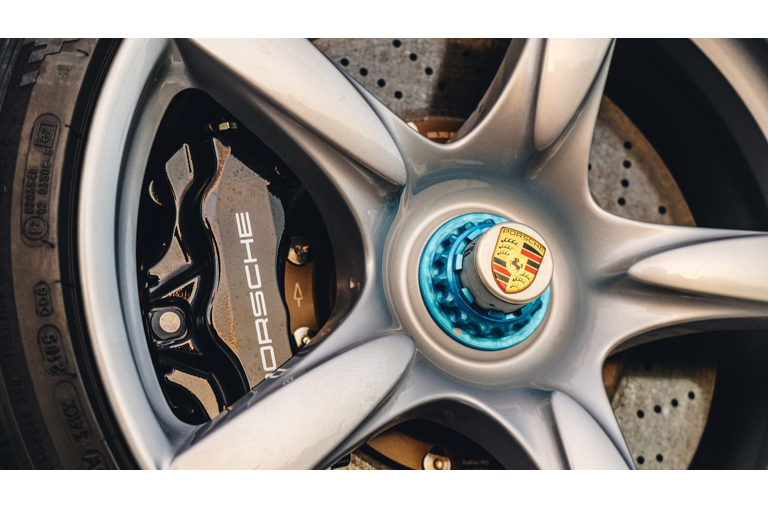 Porsche-Carrera-GT-46.jpeg