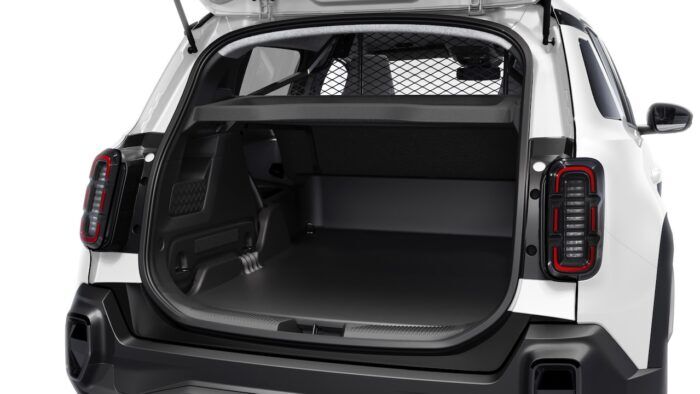 Renault 4 E Tech Van 8 700x394