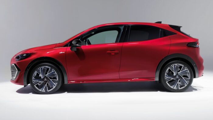 Renault Clio E TECH Esprit Alpine 2026 4 700x394