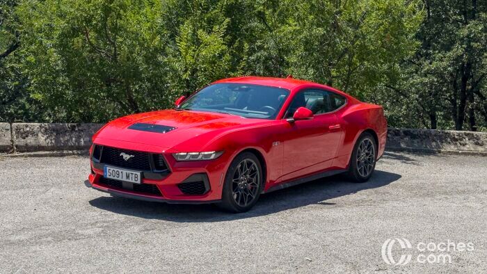 Ford Mustang 2025 Prueba 02 700x394