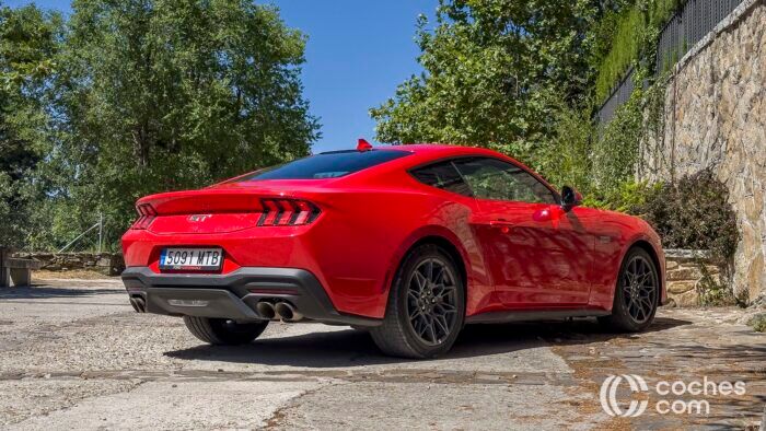 Ford Mustang 2025 Prueba 11 700x394