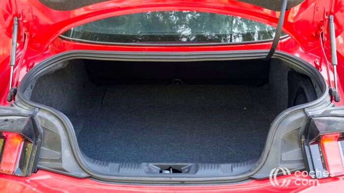 Ford Mustang 2025 Prueba 34 700x394