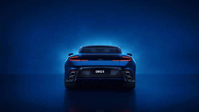 Aston Martin DB12 S 11 700x394