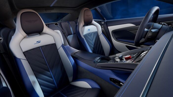 Aston Martin DB12 S 14 700x394