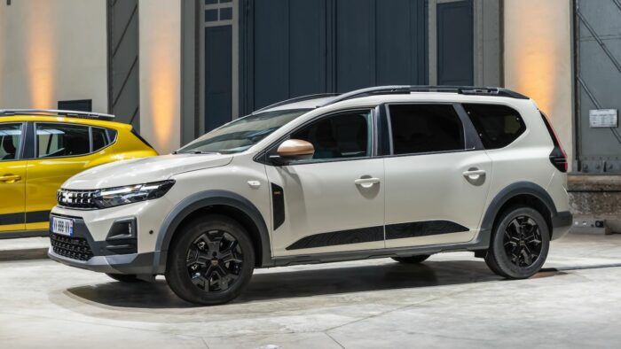 Dacia Jogger Hybrid 2026 2 700x394