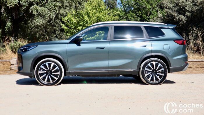 Ebro S800 PHEV Prueba 1 700x394